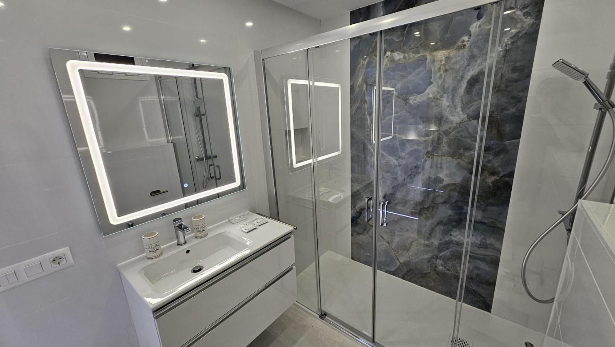 Tenerife Holidays Deluxe, Royal Garden, Americas Apartment Playa de las Americas (Tenerife)